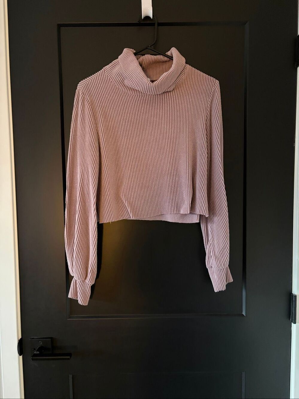 Emory Park Light Purple Cowlneck Ribbed Cropped Sweater Size Small